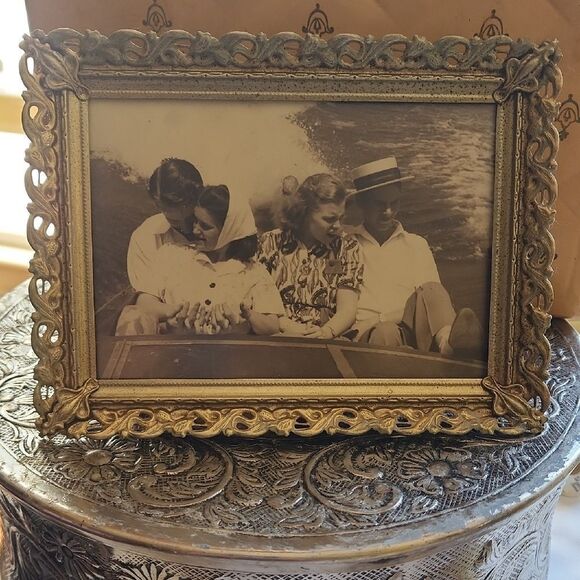 Cool Vintage Photo and Frame - Picture 1 of 7